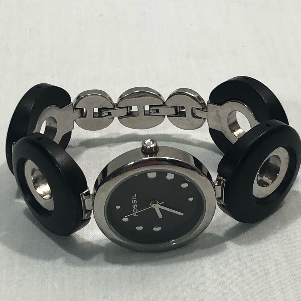 Ladies Fossil Watch F2 ES-1986, 110807 Black & Silver Tone New Battery